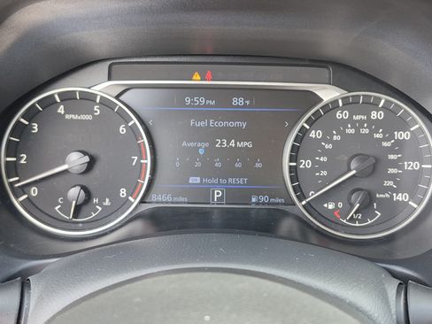 Certified 2025 Nissan Altima 2.5 SR FWD image 31