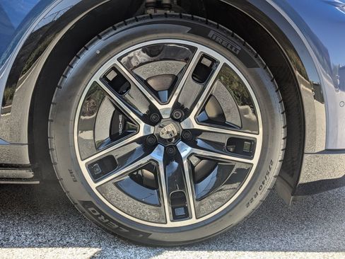 New 2026 Porsche Cayenne Turbo Electric AWD/4WD image 30