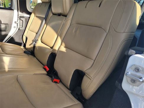 Used 2019 Jeep Wrangler Unlimited Rubicon image 15