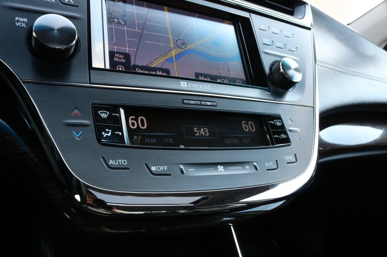 Used 2013 Toyota Avalon Limited FWD image 25