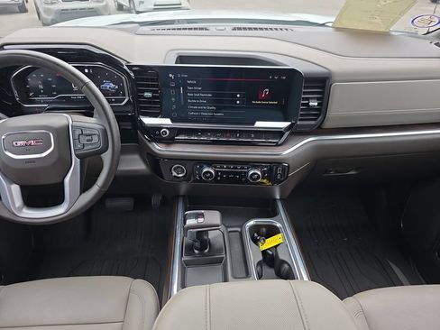 Used 2023 GMC Sierra 1500 SLT AWD/4WD image 15