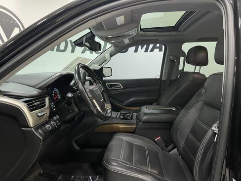 Used 2020 GMC Yukon XL Denali image 12