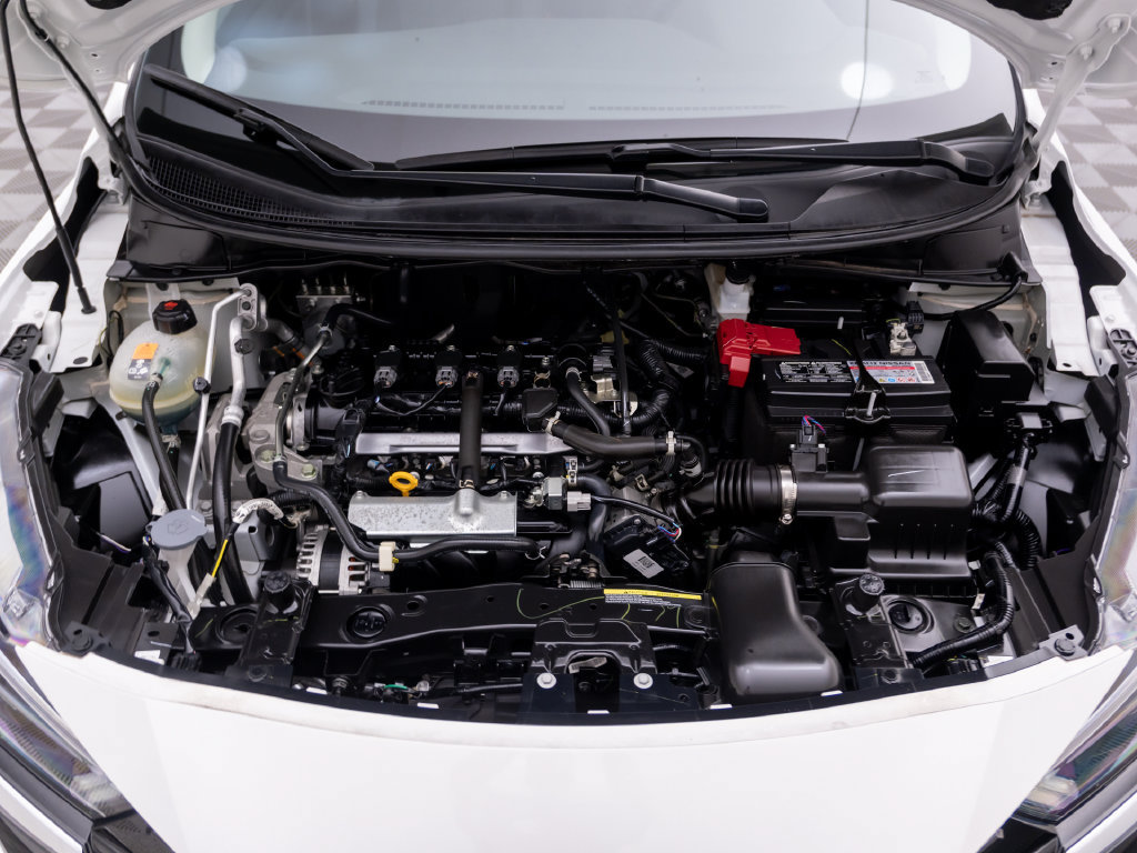 Used 2025 Nissan Versa SV FWD image 33