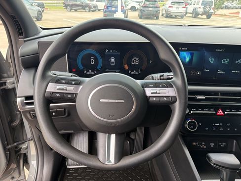 Used 2026 Hyundai Santa Cruz SEL FWD image 11