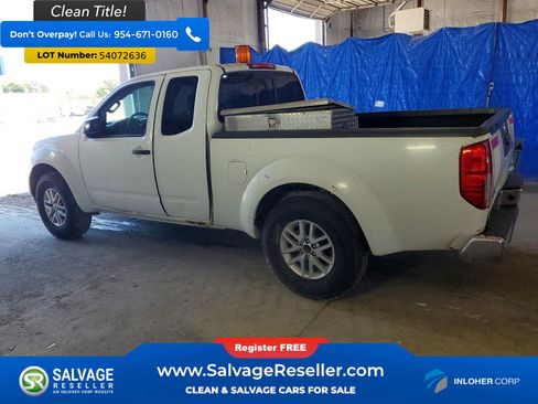 Used 2015 Nissan Frontier SV AWD/4WD image 3