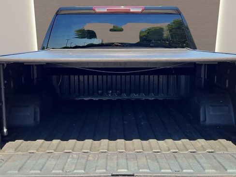 Used 2022 GMC Sierra 1500 Elevation w/ LPO, Elevation Black Package AWD/4WD image 12