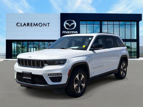 Used 2024 Jeep Grand Cherokee Limited 4xe AWD/4WD image 3