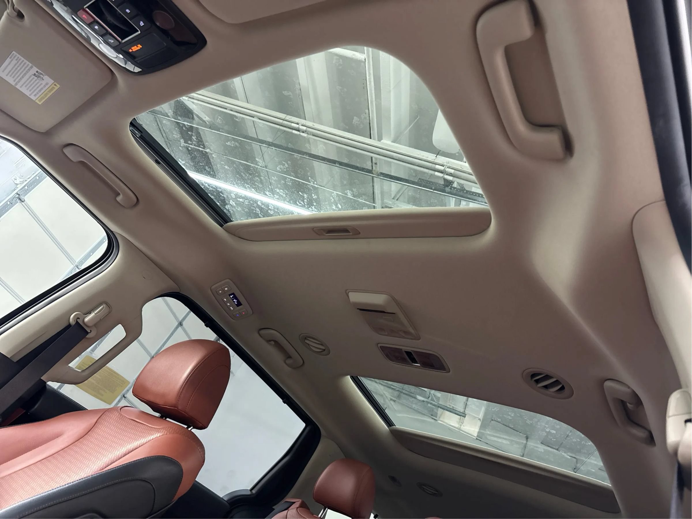 Used 2023 Kia Carnival SX Prestige FWD image 26