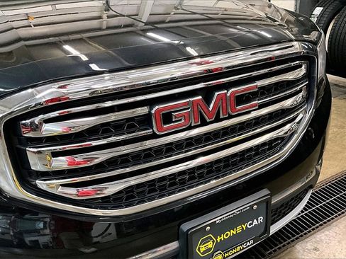 Used 2019 GMC Acadia SLT image 29