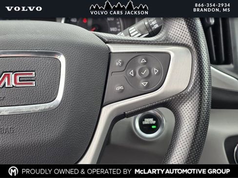 Used 2024 GMC Terrain SLE w/ Driver Convenience Package FWD image 24