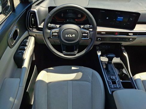 Used 2024 Kia Sorento X-Line EX AWD/4WD image 11