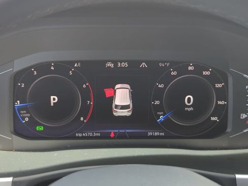 Used 2022 Volkswagen Atlas Cross Sport SEL R-Line AWD/4WD image 31