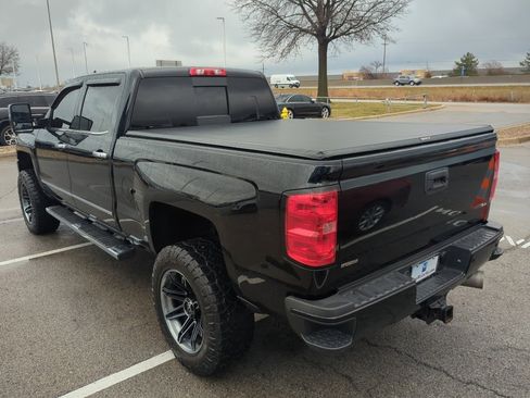 Used 2018 Chevrolet Silverado 2500 High Country w/ Duramax Plus Package image 5
