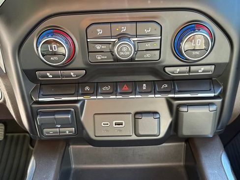 Used 2021 Chevrolet Silverado 1500 RST w/ Convenience Package II AWD/4WD image 31