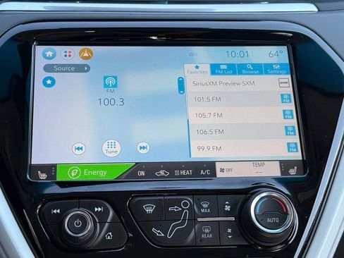 Used 2020 Chevrolet Bolt Premier w/ Infotainment Package FWD image 16