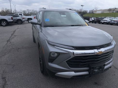 Used 2025 Chevrolet TrailBlazer LT image 4