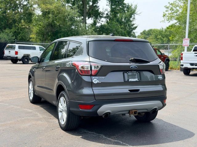 Used 2017 Ford Escape SE FWD image 6