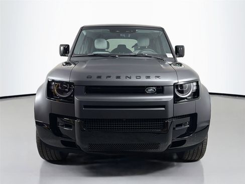 New 2026 Land Rover Defender 110 V8 AWD/4WD image 2
