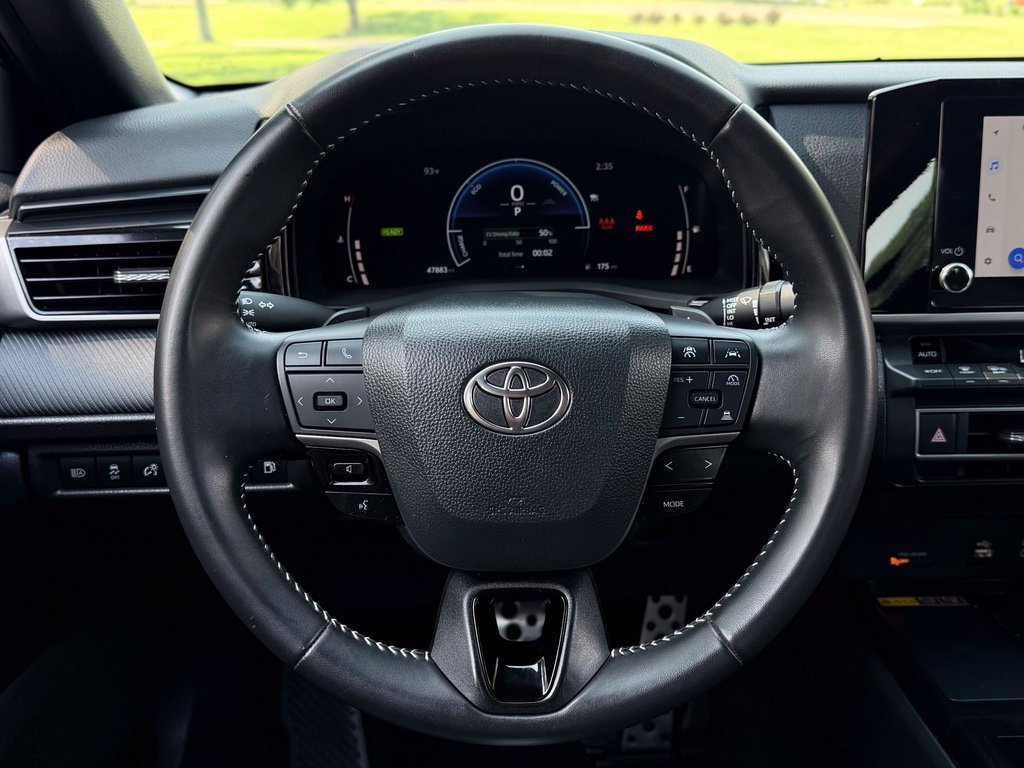 Used 2025 Toyota Camry SE FWD image 15