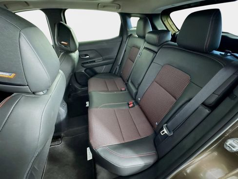 New 2026 Nissan Kicks SR FWD image 22