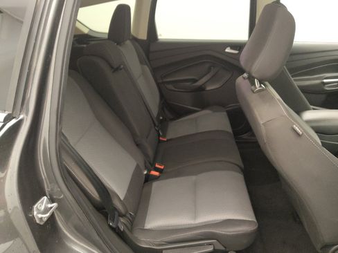 Used 2018 Ford Escape SE FWD image 19