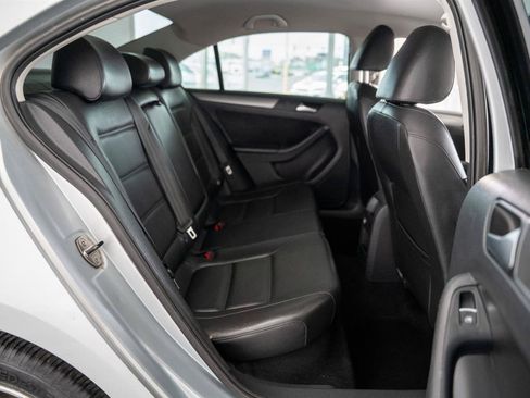 Used 2013 Volkswagen Jetta TDI FWD image 14