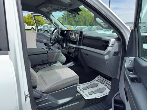 Used 2025 Ford F250 XLT AWD/4WD image 25