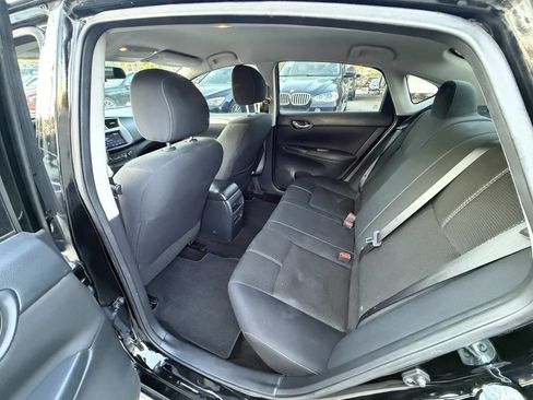 Used 2017 Nissan Sentra S image 10