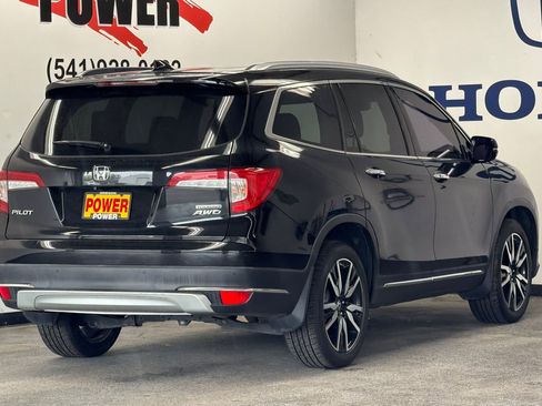 Used 2019 Honda Pilot Touring image 3