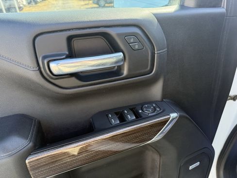 Used 2020 Chevrolet Silverado 1500 LT Trail Boss image 14