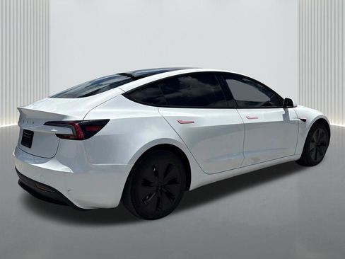 Used 2024 Tesla Model 3 Standard Range RWD image 5