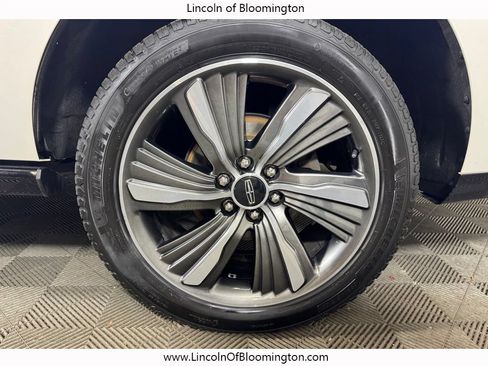 Certified 2019 Lincoln Navigator Reserve AWD/4WD image 28