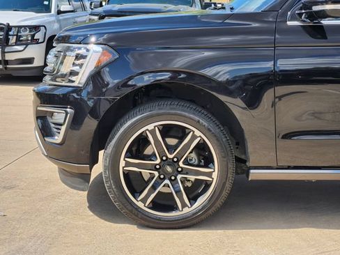 Used 2020 Ford Expedition Max Limited w/ Texas Edition Package RWD image 8