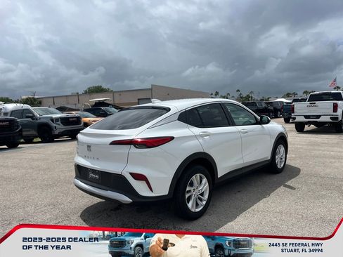 New 2026 Buick Envista Preferred image 7