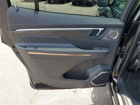 New 2025 Buick Enclave Avenir w/ Super Cruise Package image 24