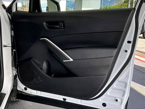 Certified 2025 Toyota Corolla Cross AWD Hybrid image 28