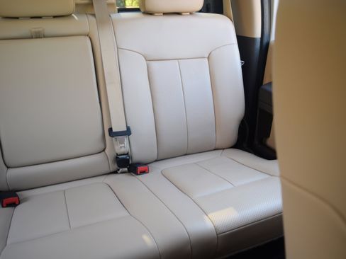 Used 2016 Ford F250 Lariat w/ Lariat Ultimate Package image 16