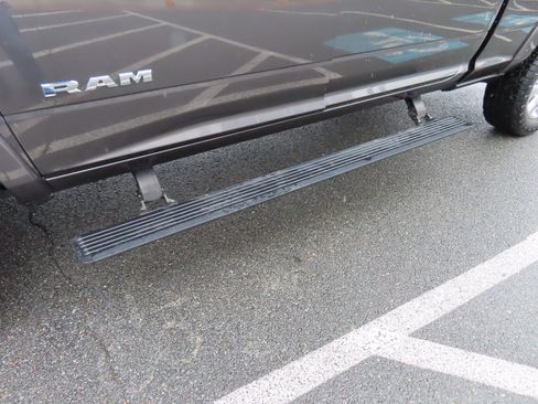 Used 2022 RAM 2500 Limited image 10