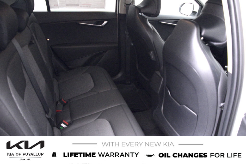 New 2027 Kia Niro LX FWD image 15