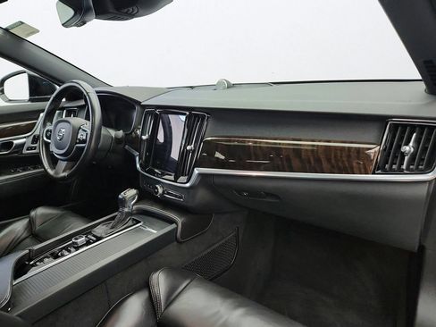 Used 2017 Volvo S90 T6 Momentum w/ Vision Package AWD/4WD image 27