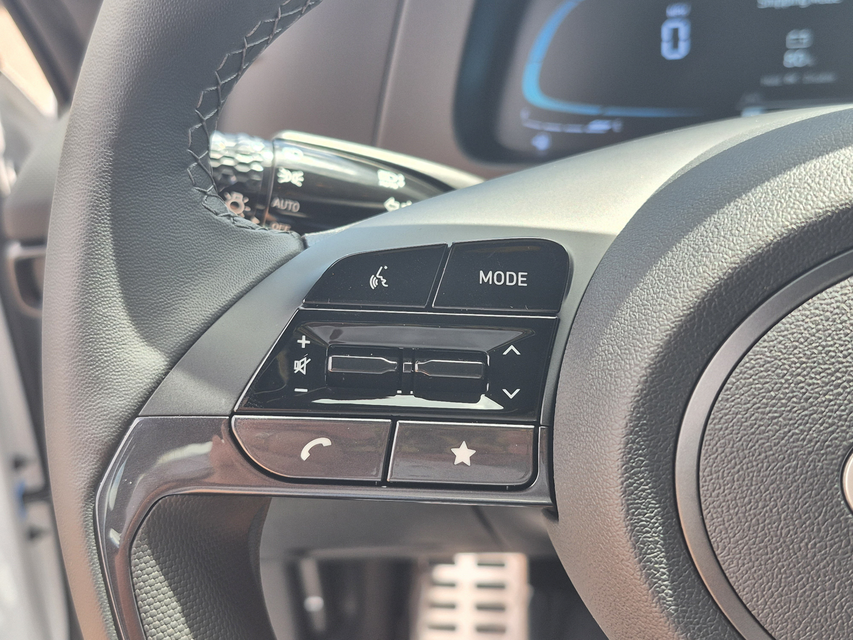 New 2026 Hyundai Elantra SEL Sport FWD image 28