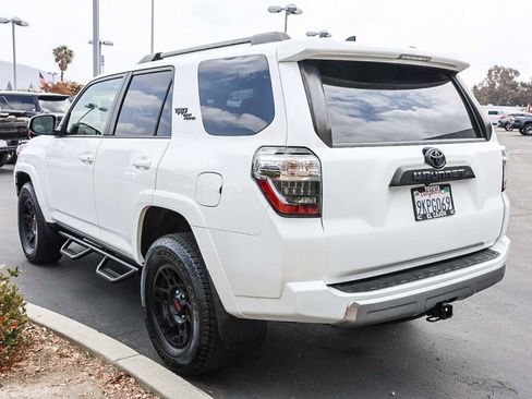 Certified 2024 Toyota 4Runner TRD Off-Road Premium w/ Moonroof Package AWD/4WD image 22