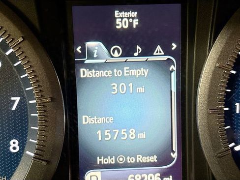 Used 2015 Toyota Sienna XLE Premium image 14