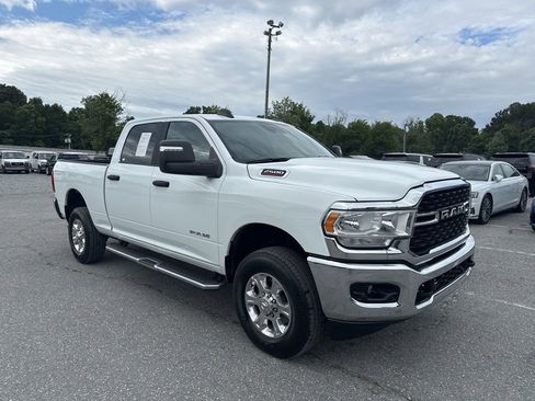 Used 2024 RAM 2500 Big Horn w/ Safety Group AWD/4WD image 7