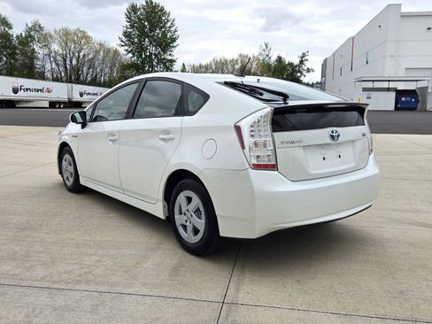 Used 2010 Toyota Prius Two FWD image 7