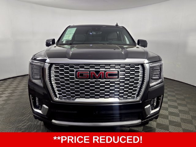 Used 2024 GMC Yukon Denali w/ Advanced Technology Package AWD/4WD image 2