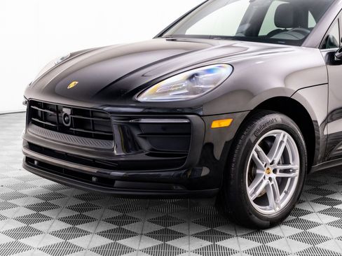 Certified 2023 Porsche Macan AWD/4WD image 35