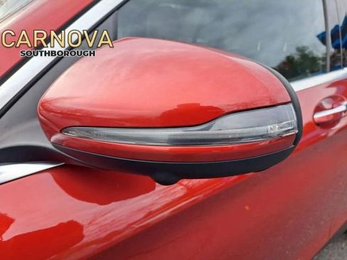 Used 2017 Mercedes-Benz GLC 300 4MATIC image 9