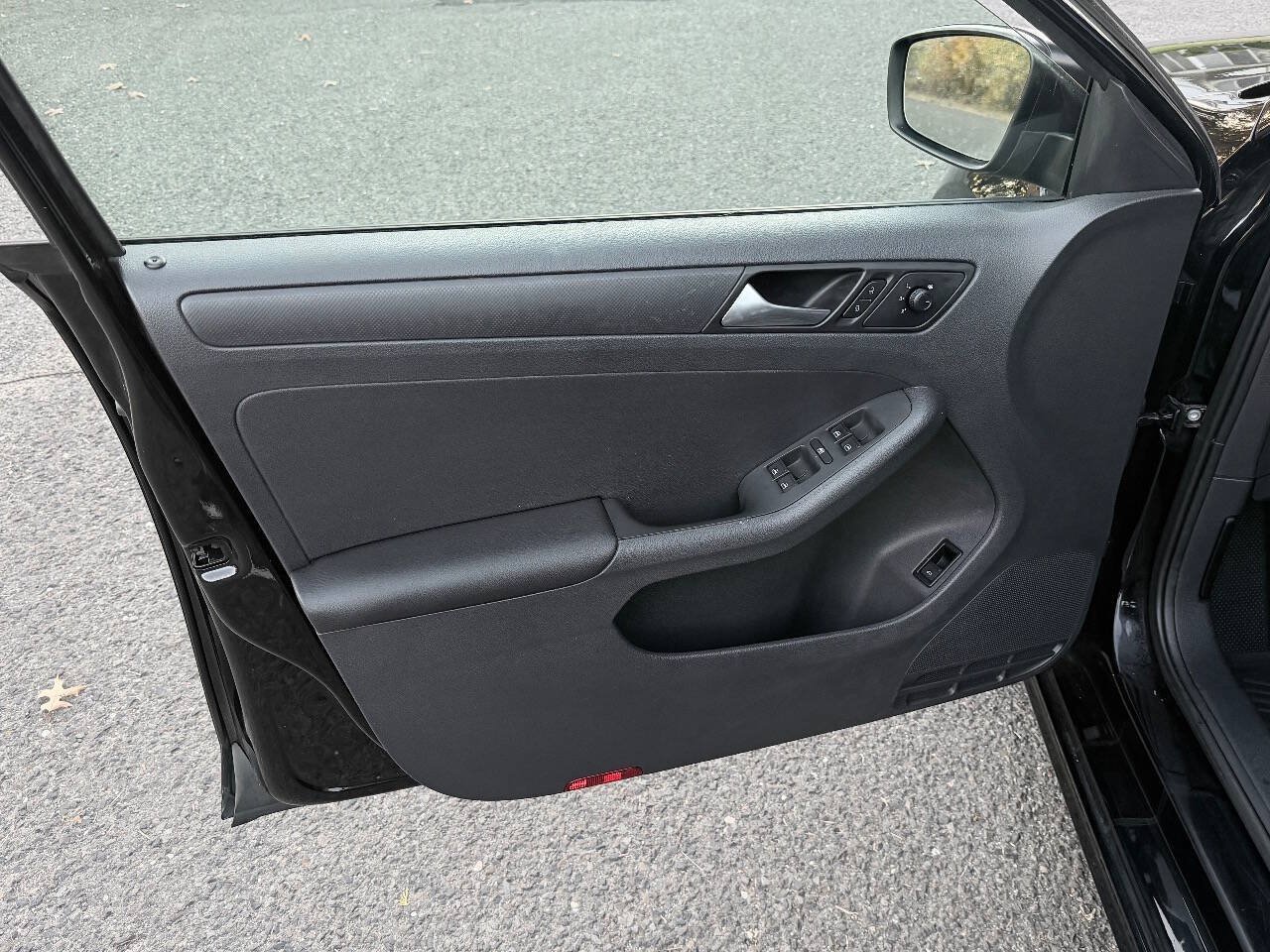 Used 2016 Volkswagen Jetta S FWD image 18