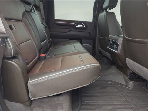 Used 2025 GMC Sierra 2500 Denali w/ Technology Package image 16